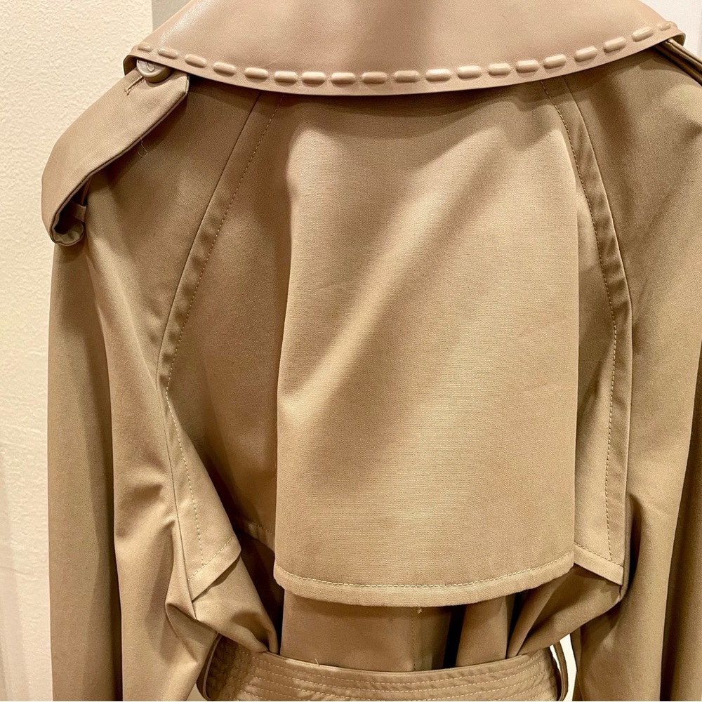 BRAND NEW with Tags Authentic Fendi Trench Coat Size 40 $4400++ - Picture 5 of 12